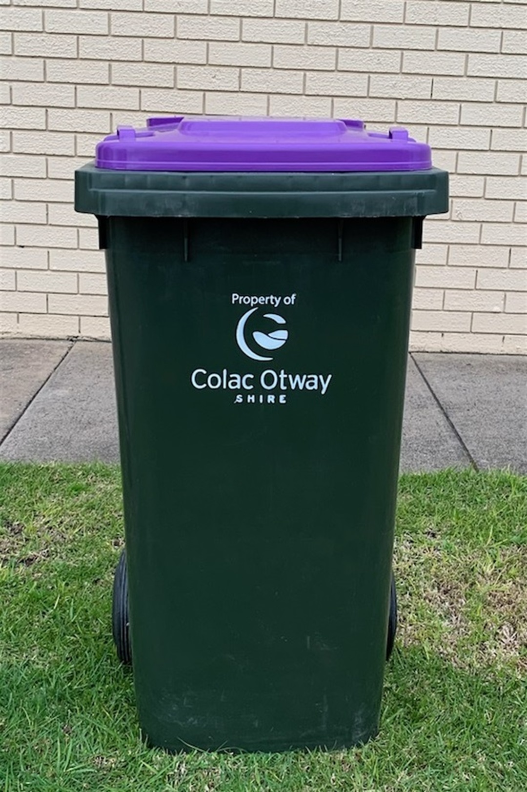 Community support behind glassonly bin success Colac Otway Shire
