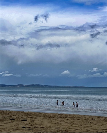 52. Stormy Lorne Skies, Eloise Murnane 16-20 Category