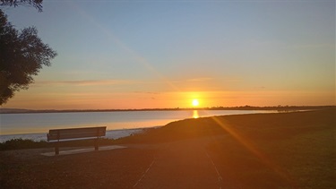 25.-Beeac-Lake-Sunset-Lily-Milne-12-18-Category.jpg