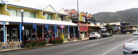 Apollo Bay Main Street Thumbnail.jpg