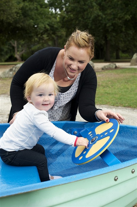 Renee and Layla, Colac Botanic Gardens playspace