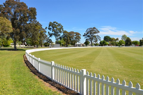 Lake Oval.jpg