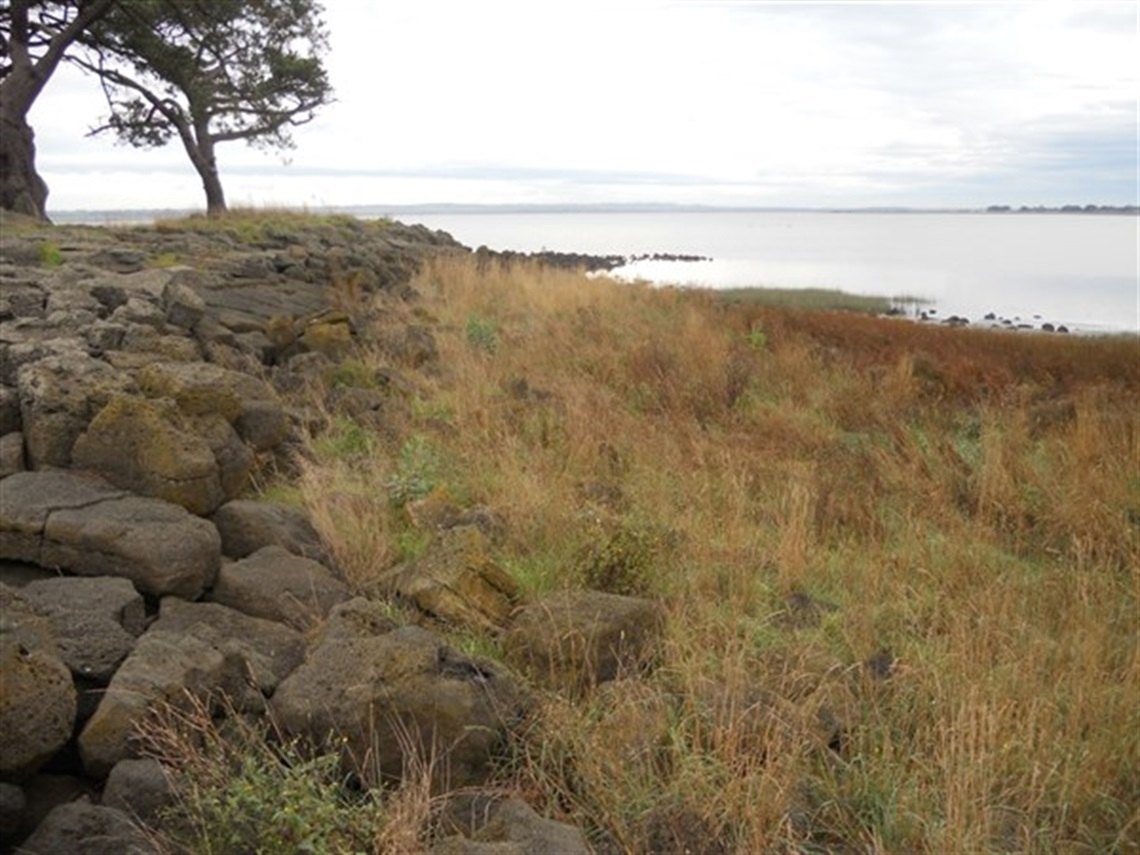 Foreshore of Lake Colac at Meredith Park