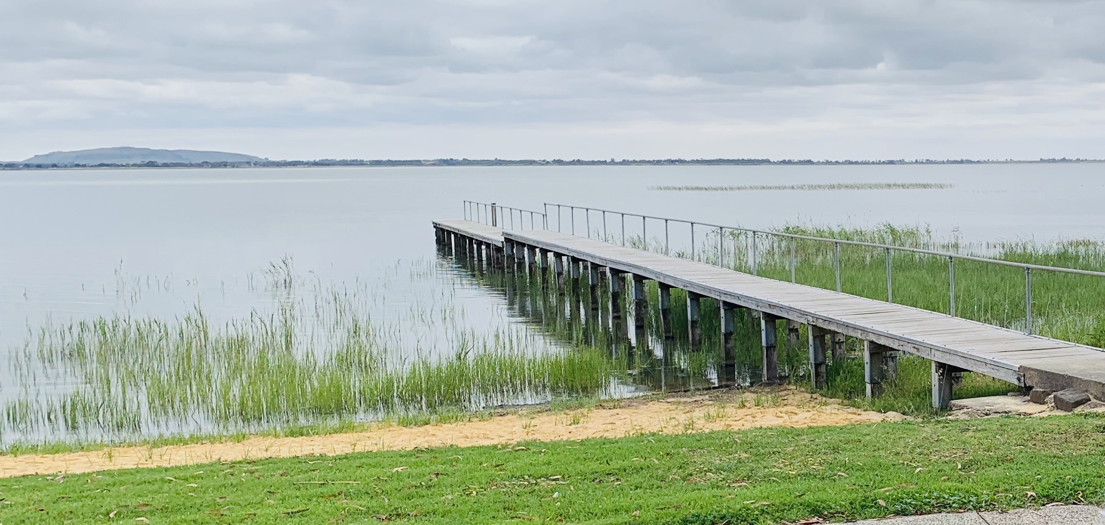 Lake Colac.jpg