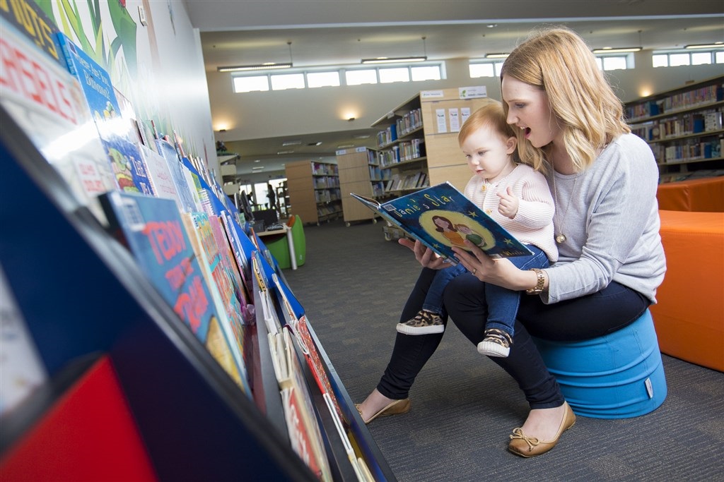 Hannah & Olive at the Colac library