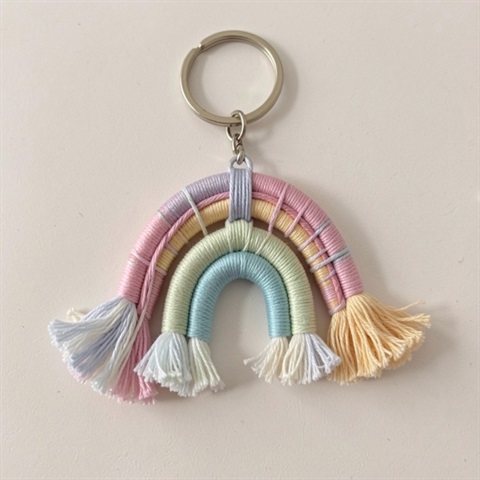 Make_a_rainbow_keyring_Communico_image.jpg