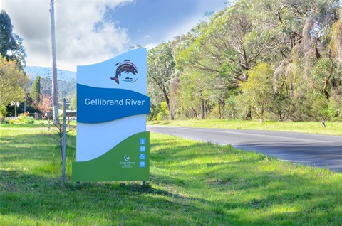 20200921-Gellibrand-River-Entrance-Sign-COS-use-Low-Res.jpg